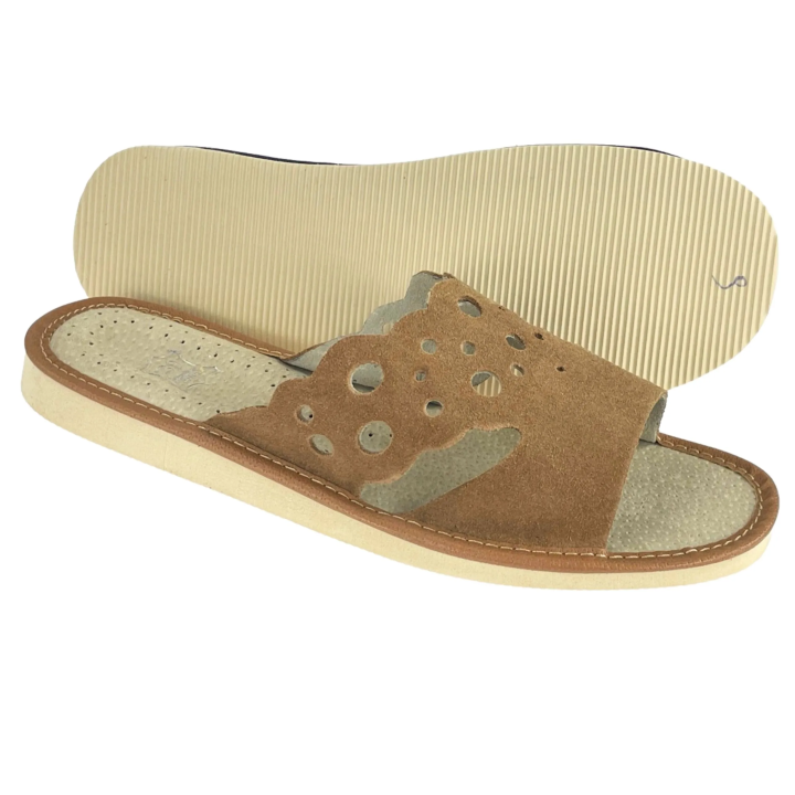 Skórzane pantofle damskie, musztardowe kapcie domowe - numer 375