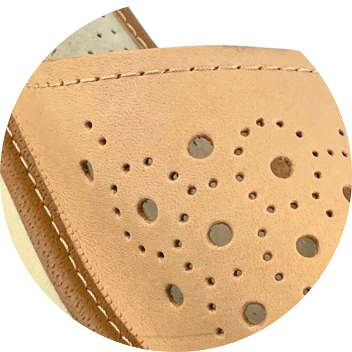 Kapcie na lato damskie ze skóry naturalnej - numer 441