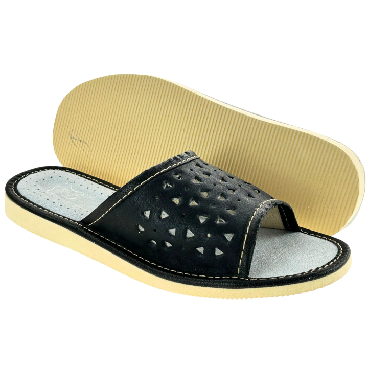 Kapcie damskie domowe czarne pantofle góralskie - numer 469