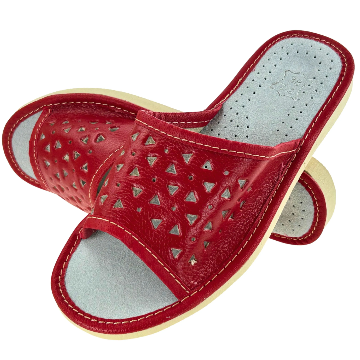 Czerwone skórzane kapcie, pantofle domowe damskie, kolorowe kapcie domowe - numer 293