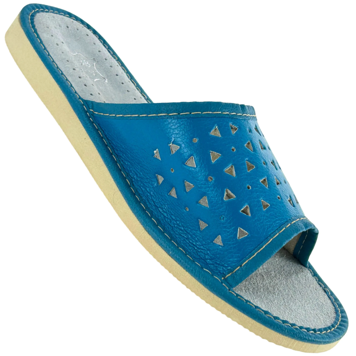 Niebieskie skórzane kapcie, pantofle domowe damskie, kolorowe kapcie domowe - numer 295