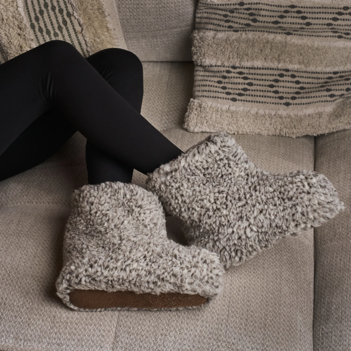 Wełniane bambosze domowe, szare bamboszki uniwersalne - numer 224